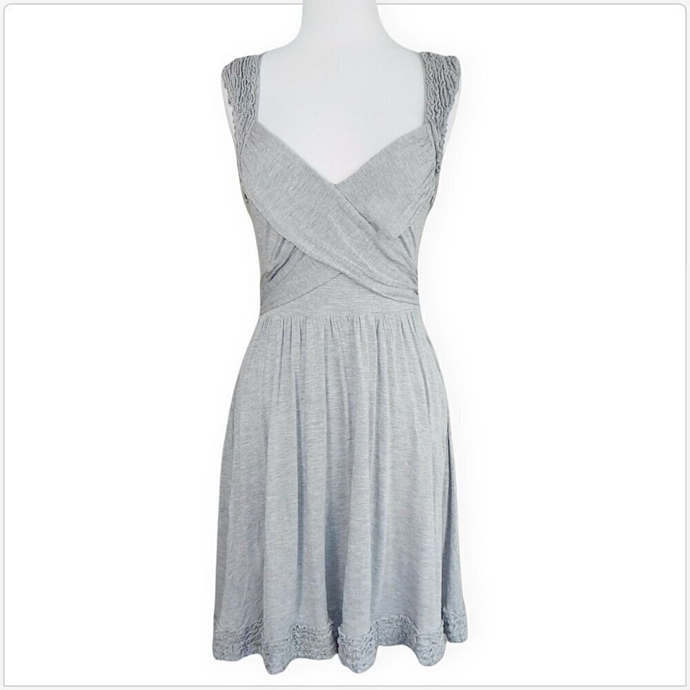 Bebe Heather Gray Stretch Knit Open Back Raw Edge Ruffle Detail Dress Lined M